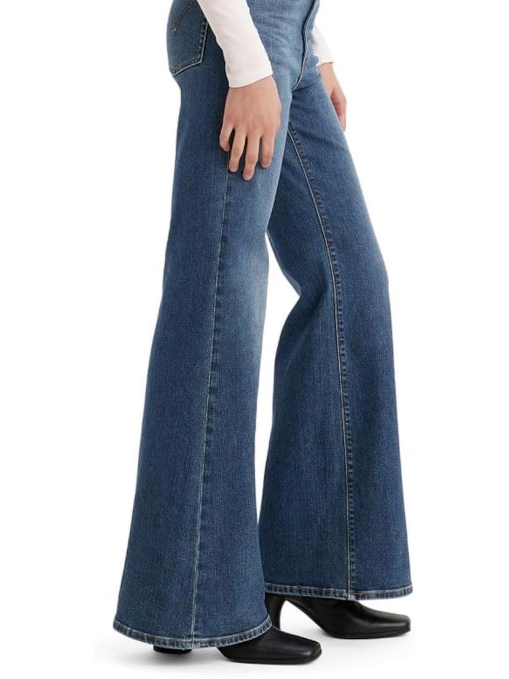 Levi's Women's Ribcage Bell Bottom Jeans